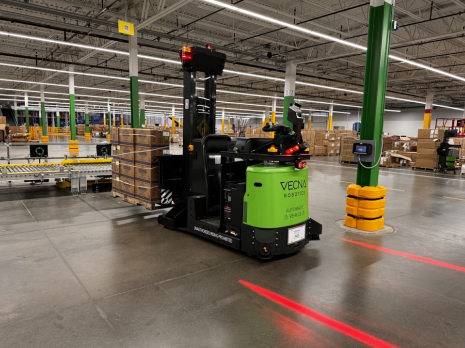 Vecna’s autonomous forklift. (Photo: Vecna Robotics)