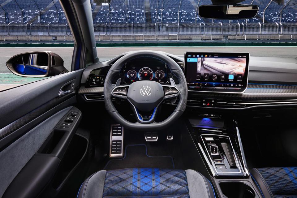 2025 vw golf r cockpit and dashboard