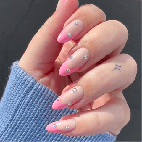 <p><a href="https://www.instagram.com/nails_of_la/" data-component="link" data-source="inlineLink" data-type="externalLink" data-ordinal="1">@nails_of_la </a> / Instagram</p>