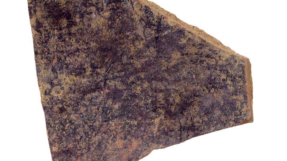 Several pottery fragments had residue of Tyrian purple pigment, the research team revealed. - Berger et al.