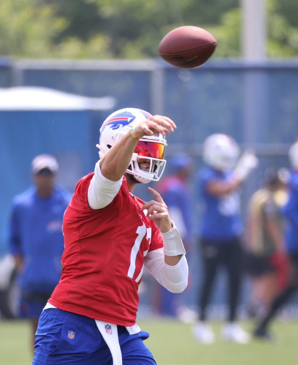 Josh Allen working out during the Bills mandatory minicamp in 2023.