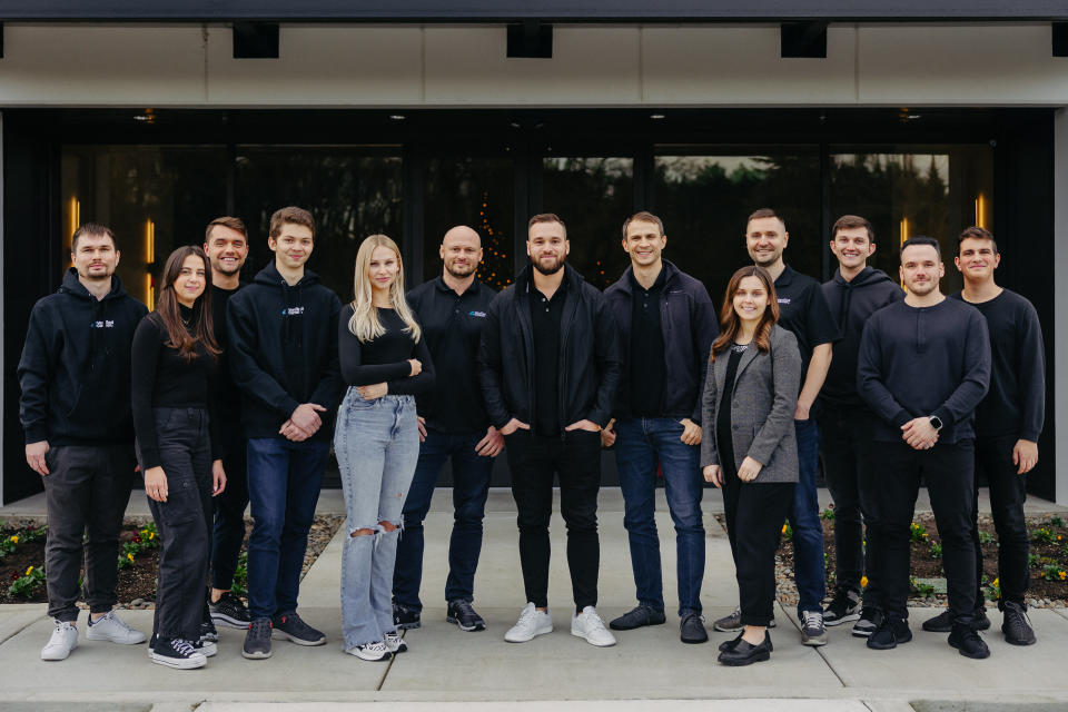 The Verified Carrier team. (Photo: Verified Carrier)