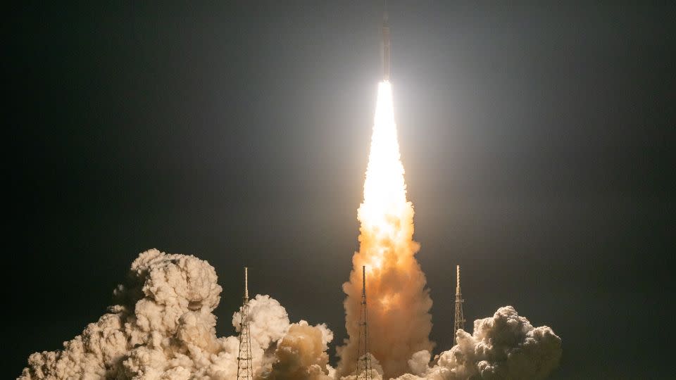 NASA’s Space Launch System rocket carrying the Orion spacecraft launches on the Artemis I flight on Nov. 16, 2022, from Kennedy Space Center in Florida. - Joel Kowsky/NASA