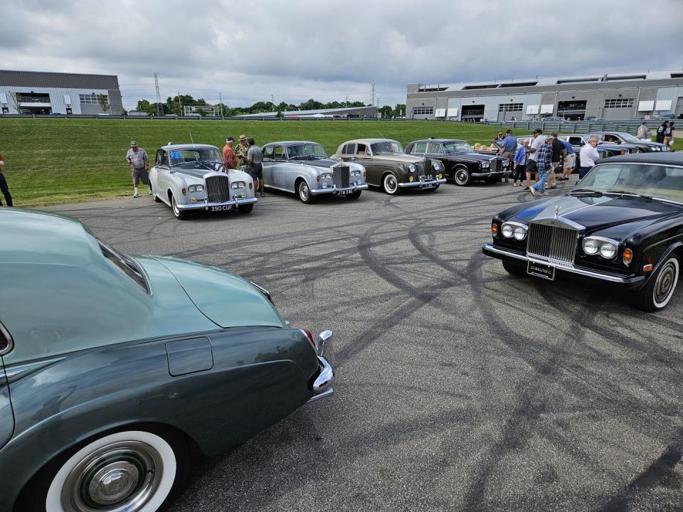 rollsroyce club at m1 concourse vintage cars and coffee 2024