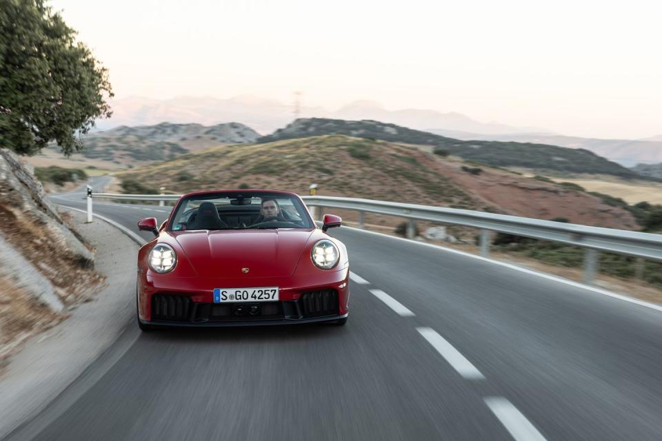 2025 porsche 911 carrera gts