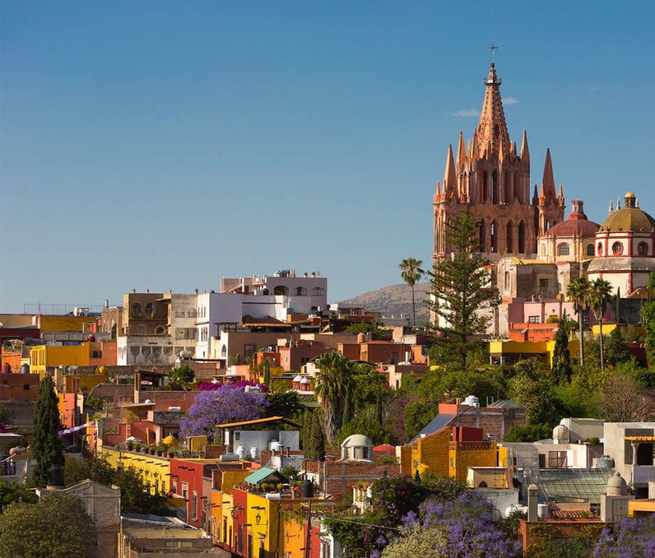 Founded in 1542 by a Franciscan monk, San Miguel de Allende's colorful core of colonial-era buildings is a designated UNESCO World Heritage Site. 