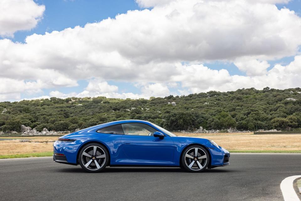 2025 porsche 911