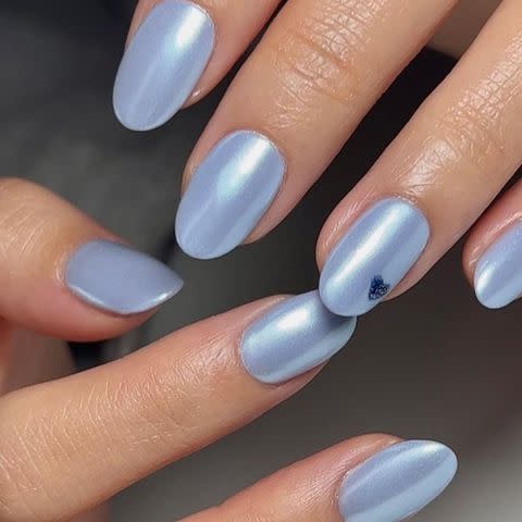 <p><a href="https://www.instagram.com/p/C2CHGsvsQSu/?img_index=1" data-component="link" data-source="inlineLink" data-type="externalLink" data-ordinal="1">@swaknails</a> / instagram</p>