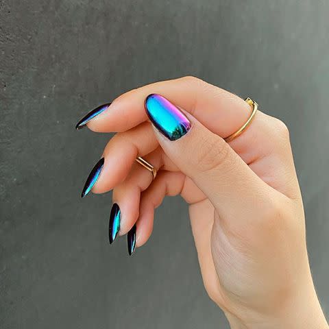 <p><a href="https://www.instagram.com/p/CDWwlomj0Ya/" data-component="link" data-source="inlineLink" data-type="externalLink" data-ordinal="1">@amyle.nails</a> / instagram</p>