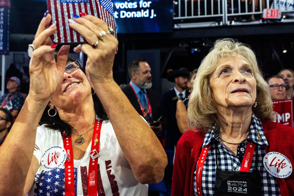 MILWAUKEE, WISCONSIN: Utah delegates Kim Delgrosso and Gayle Ru (Melina Mara / The Washington Post via Getty Images)