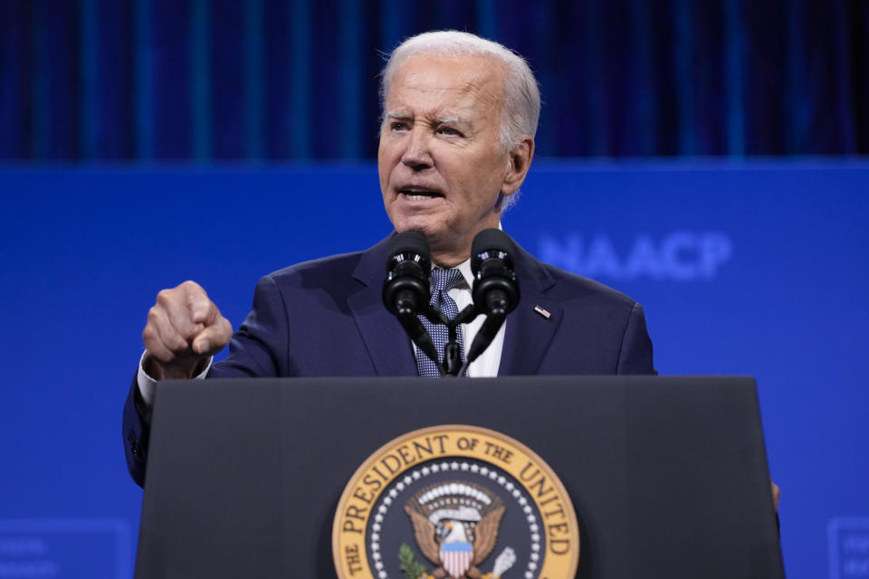 ARCHIVO - El presidente Joe Biden habla durante un evento en Las Vegas, el 16 de julio de 2024. (AP Foto/Susan Walsh, Archivo)