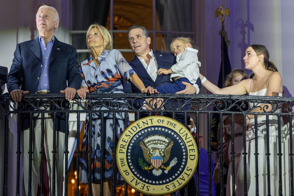 President Biden and his family (Tasos Katopodis / Getty Images)