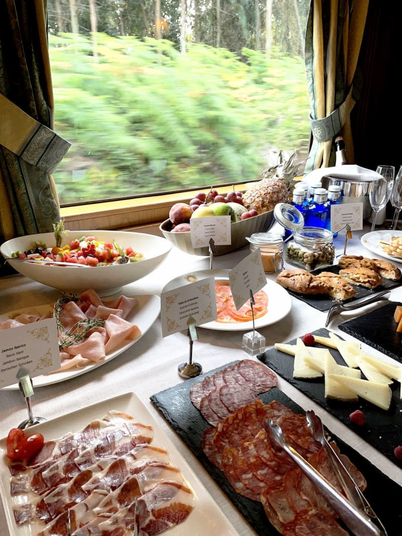 The breakfast buffet aboard Spain's Costa Verde Express. Manuel Meyer/dpa