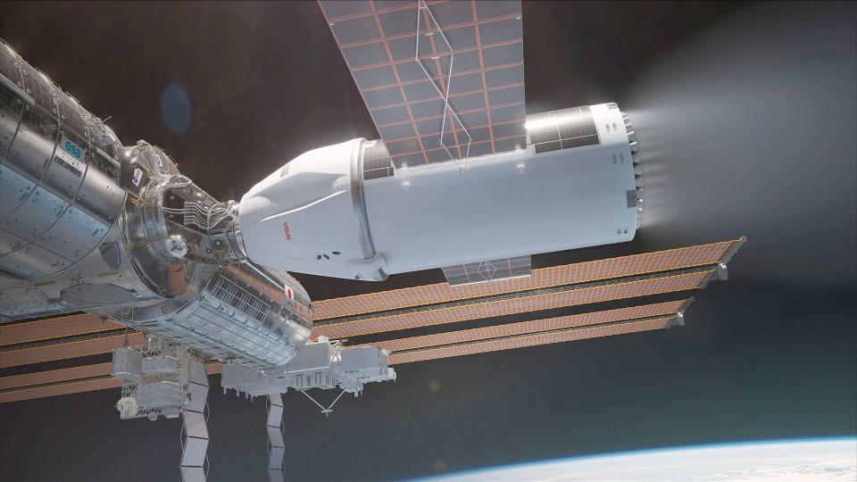 SpaceX rendering of its U.S. Deorbit Vehicle (USDV), a Dragon-derived spacecraft with 46 Draco engines designed to propel the International Space Station into a controlled reentry.