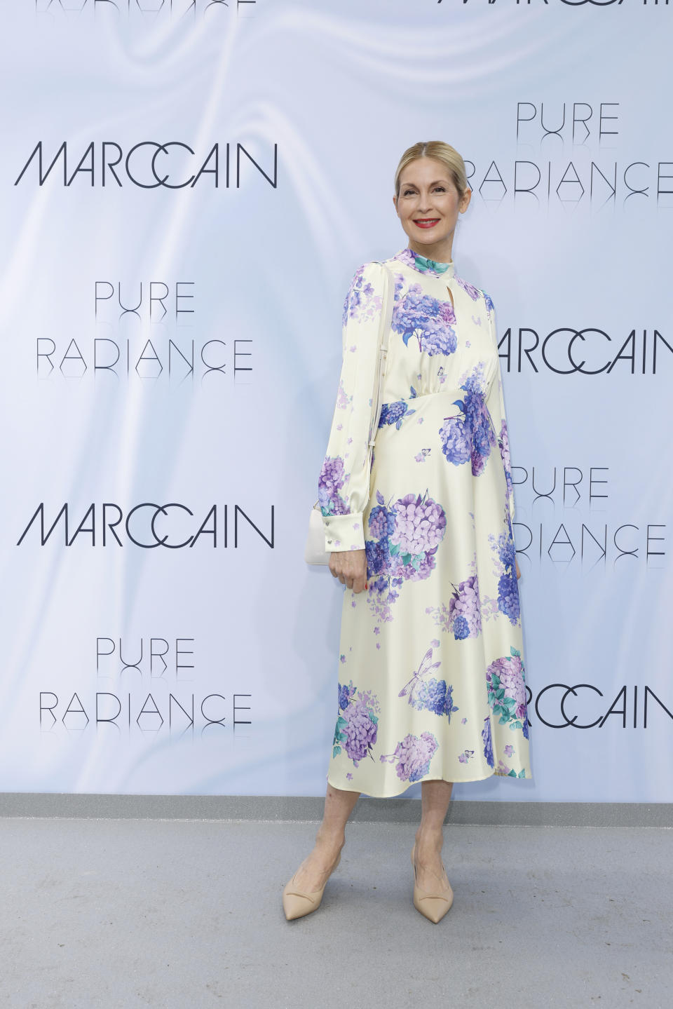 Kelly Rutherford, Marc Cain, Berlin Fashion Week, leather shoe, beige heel, neutral, floral, runway