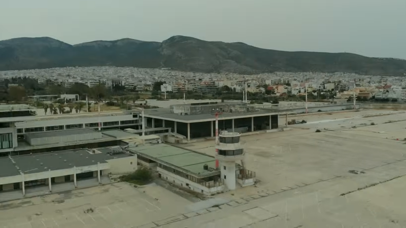 Might have missed your flight. - Screenshot: Vasilis Manjuranis via YouTube