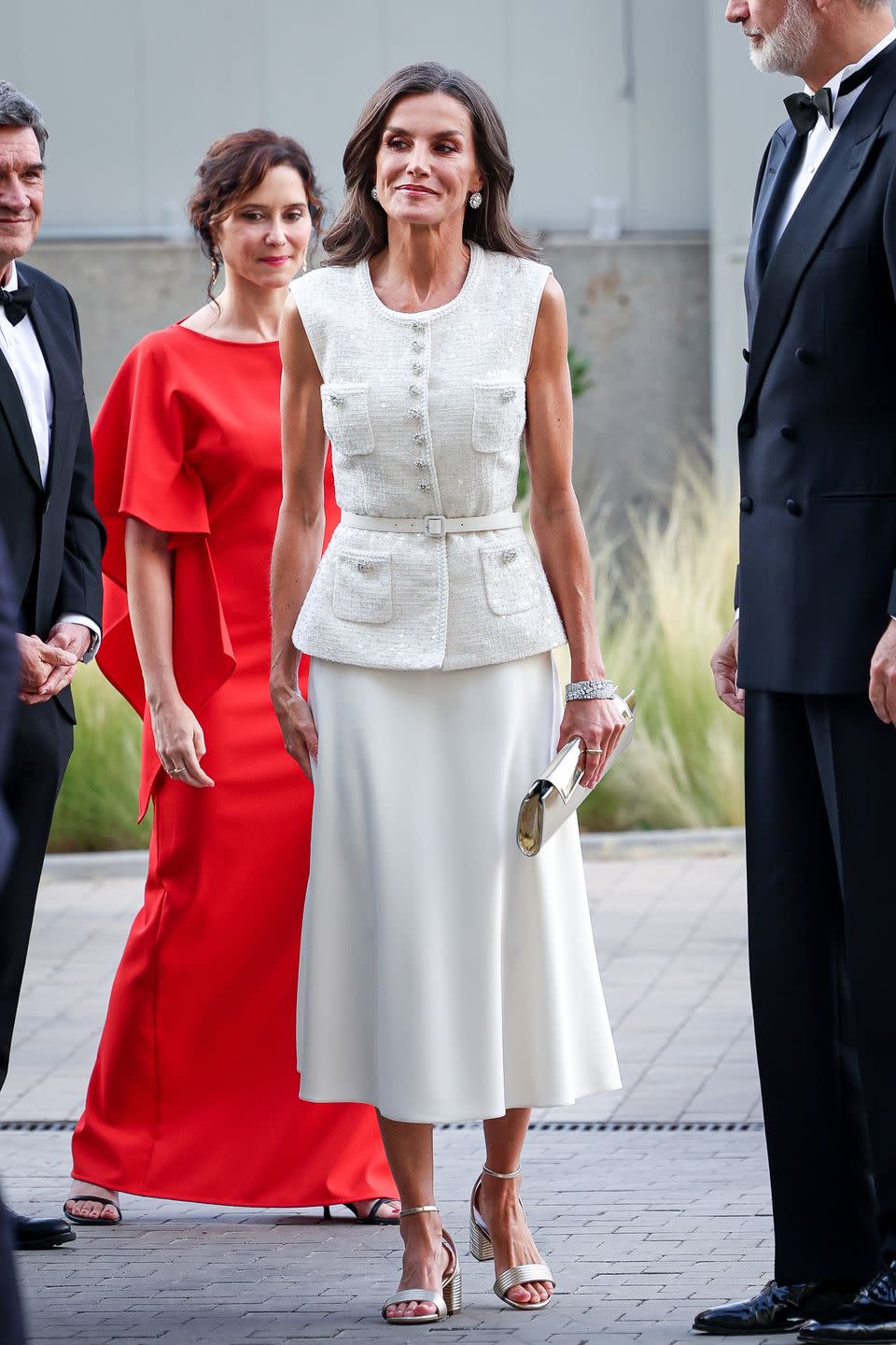 madrid, spain july 18 queen letizia of spain attends the 'luca de tena', 'mariano de cavia' and 'mingote' journalism awards 2024 at the abc on july 18, 2024 in madrid, spain photo by paolo bloccowireimage