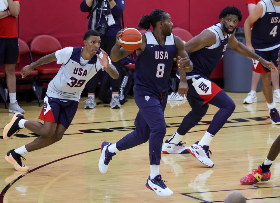 LAS VEGAS, NEVADA - JULY 07: Kawhi Leonard #8 of the 2024 USA Basketball Men's National Team looks to pass under pressure from Jabari Smith Jr. #39 of the 2024 USA Basketball Men's Select Team during a practice session scrimmage at the team's training camp at the Mendenhall Center at UNLV on July 07, 2024 in Las Vegas, Nevada. (Photo by Ethan Miller/Getty Images)