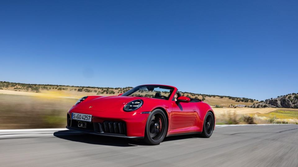 2025 porsche 911 carrera gts