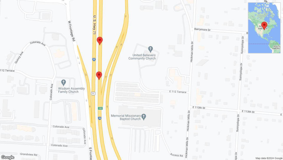 A detailed map that shows the affected road due to 'Broken down vehicle on northbound I-40/US-71 in Kansas City' on August 26th at 10:50 p.m.