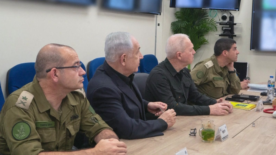 Israeli PM Benjamin Netanyahu (2nd left) and Defence Minister Yoav Gallant (3rd left) are seen at the IDF's military base in Tel Aviv on 25 August 2024