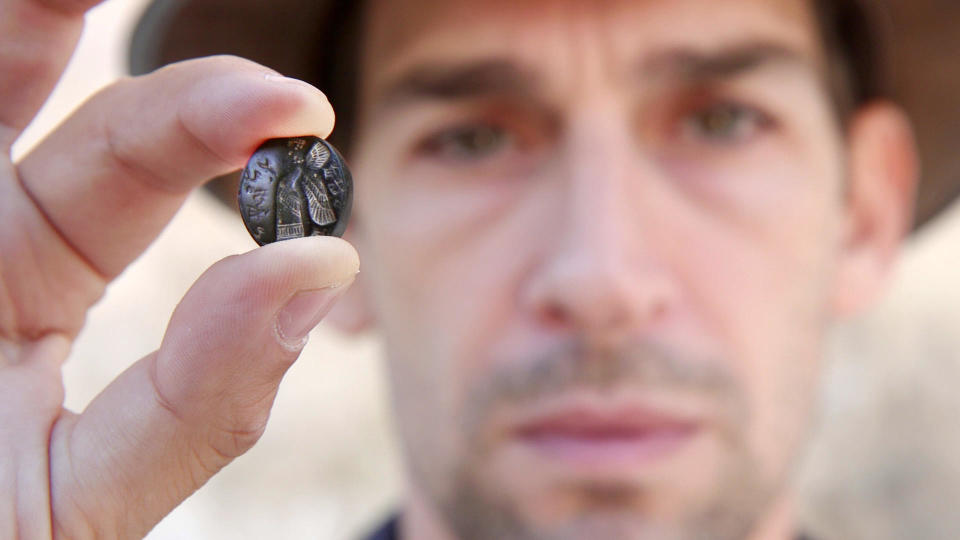 The stone seal.  / Credit: Israel Antiquities Authority