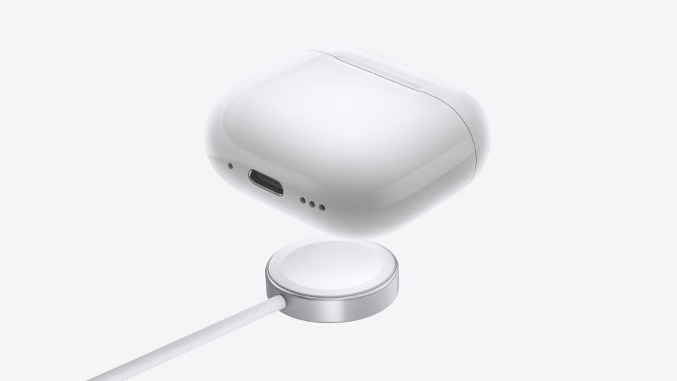 The AirPods 4 with ANC come with a wireless charging case. (Image: Apple)