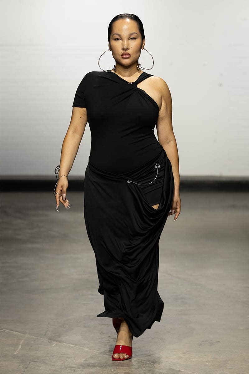 Karoline Vitto, SS25, London Fashion Week, Runway, Collections, Plus Size, Raisa Flowers, Angellika Morton, Tsunaina