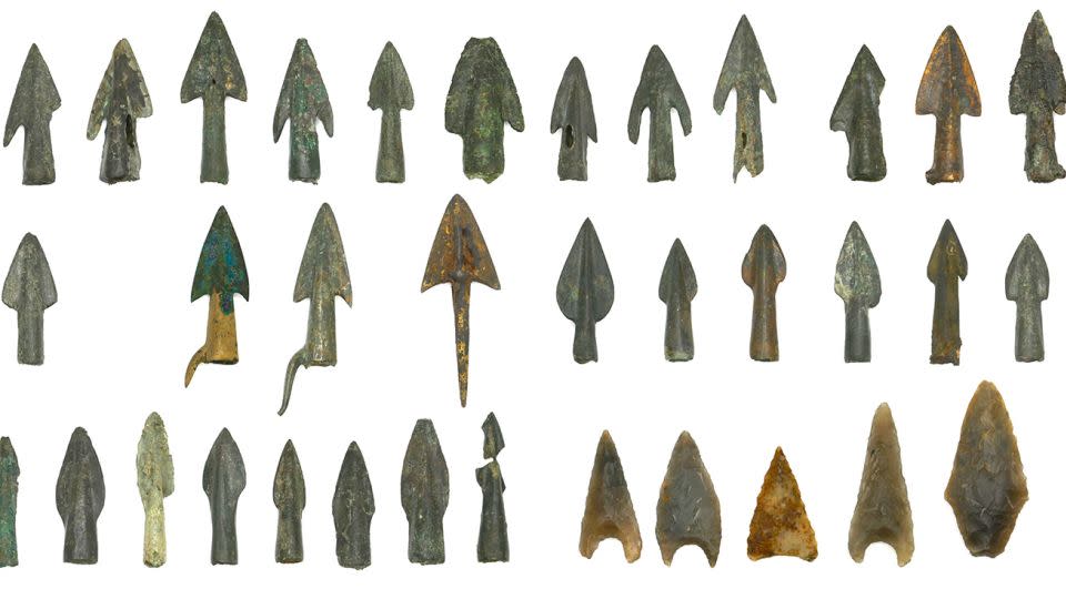 Researchers uncovered a variety of bronze and flint arrowheads at the Tollense Valley site. - Leif Inselmann