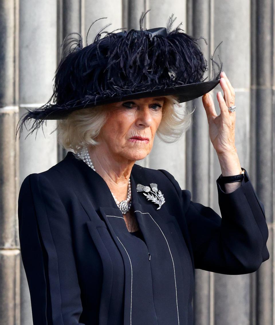 procession of her majesty the queen elizabeth ii's coffin to st giles cathedral