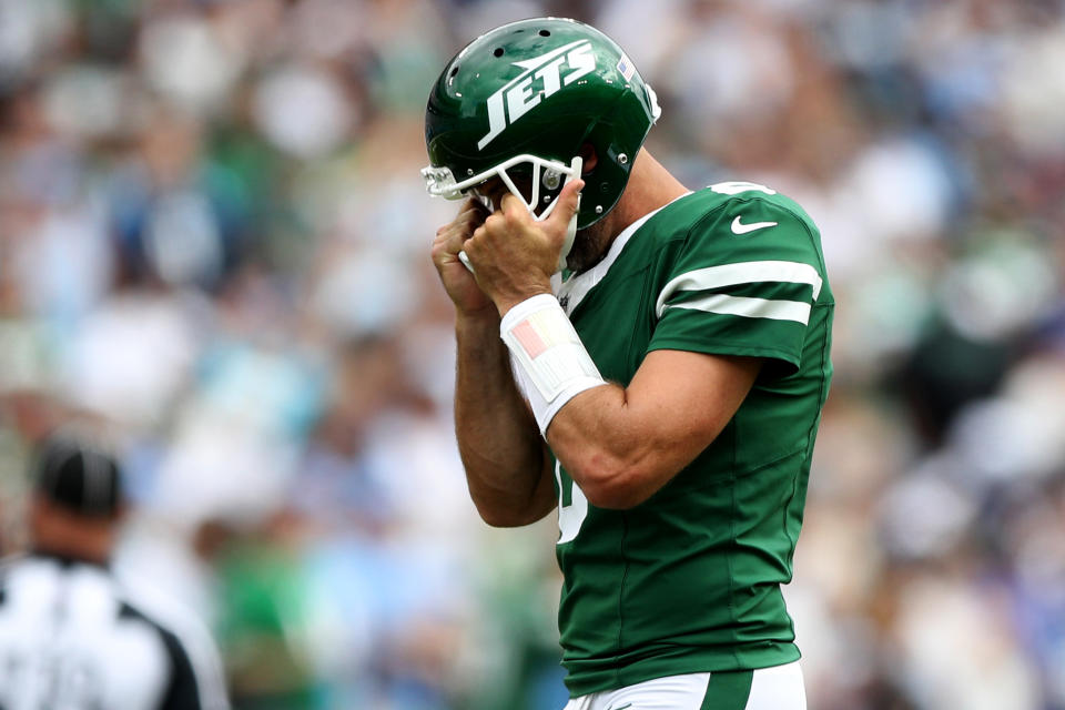 NASHVILLE, TENNESSEE - SEPTEMBER 15: Aaron Rodgers #8 of the New York Jets reacts during the second half against the Tennessee Titans at Nissan Stadium on September 15, 2024 in Nashville, Tennessee. (Photo by Justin Ford/Getty Images)