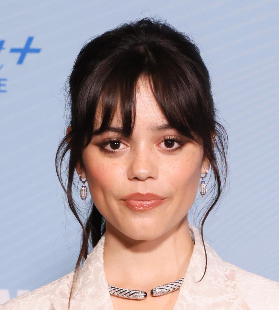 Jenna Ortega at a Los Angeles premier in 2023, with curtain bangs.