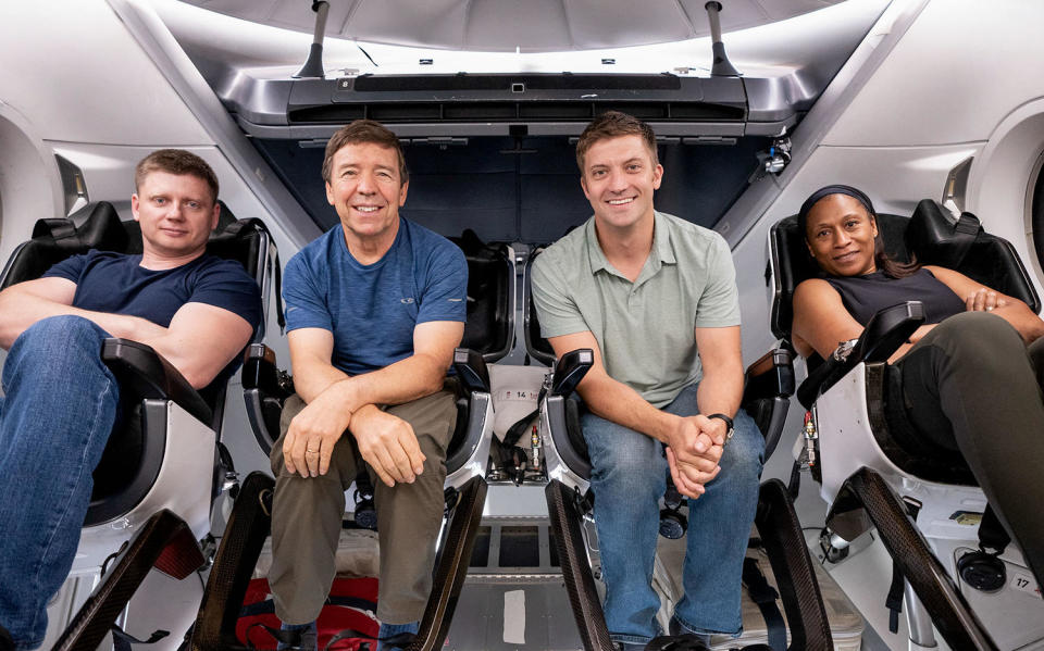 The returning crew members during pre-launch training in a Crew Dragon simulator (left to right): cosmonaut Alexander   Grebenkin, pilot Mike Barratt, commander Matt Dominick and astronaut Jeanette Epps. / Credit: NASA