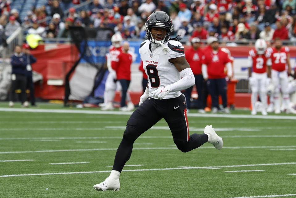 FOXBOROUGH, MA - OCTOBER 13: Houston Texans wide receiver John Metchie III (8) during a game between the New England Patriots and the Houston Texans on October 13, 2024, at Gillette Stadium in Foxborough, Massachusetts. (Photo by Fred Kfoury III/Icon Sportswire via Getty Images)