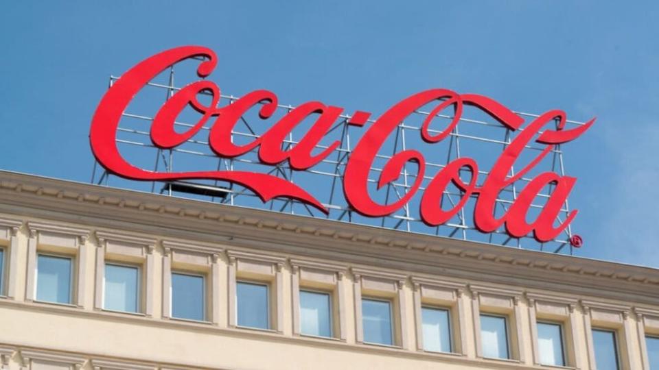 How To Earn $500 A Month From Coca-Cola Stock Ahead Of Q3 Earnings