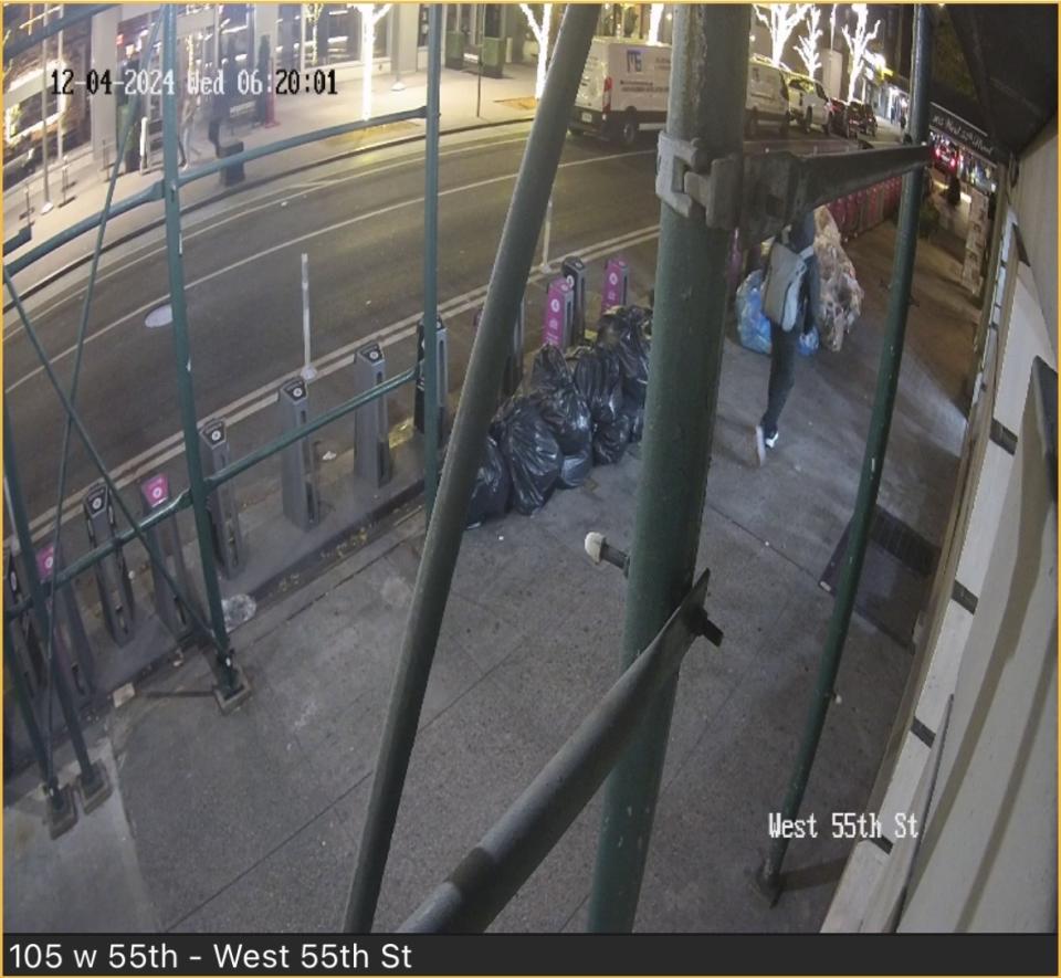 Security camera footage via Gideon Platt, Stage Star Deli 