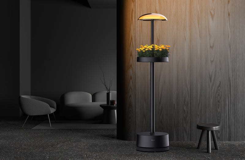 LG Electronics’ smart garden standing lamp. - Image: LG Electronics