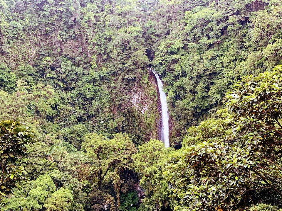 La Fortuna, Costa Rica 11-9-2024  Views of the famous La Fortuna waterfall at Arenal National Park