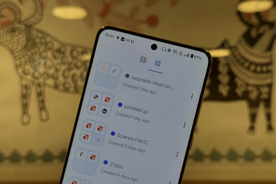 Synced Chrome tab groups on an OnePlus 13.