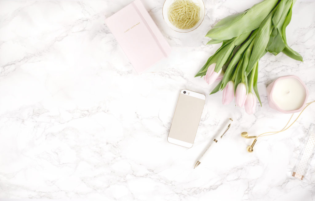 365 件のブログ投稿のアイデアを使用した、適格広告マネージャーによる 4 月のアプローチ