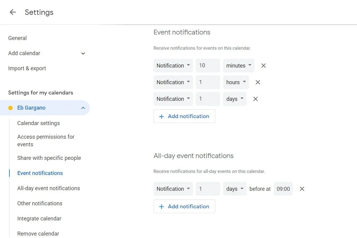 Переход в меню настроек для настройки времени напоминаний по умолчанию для запланированных событий.