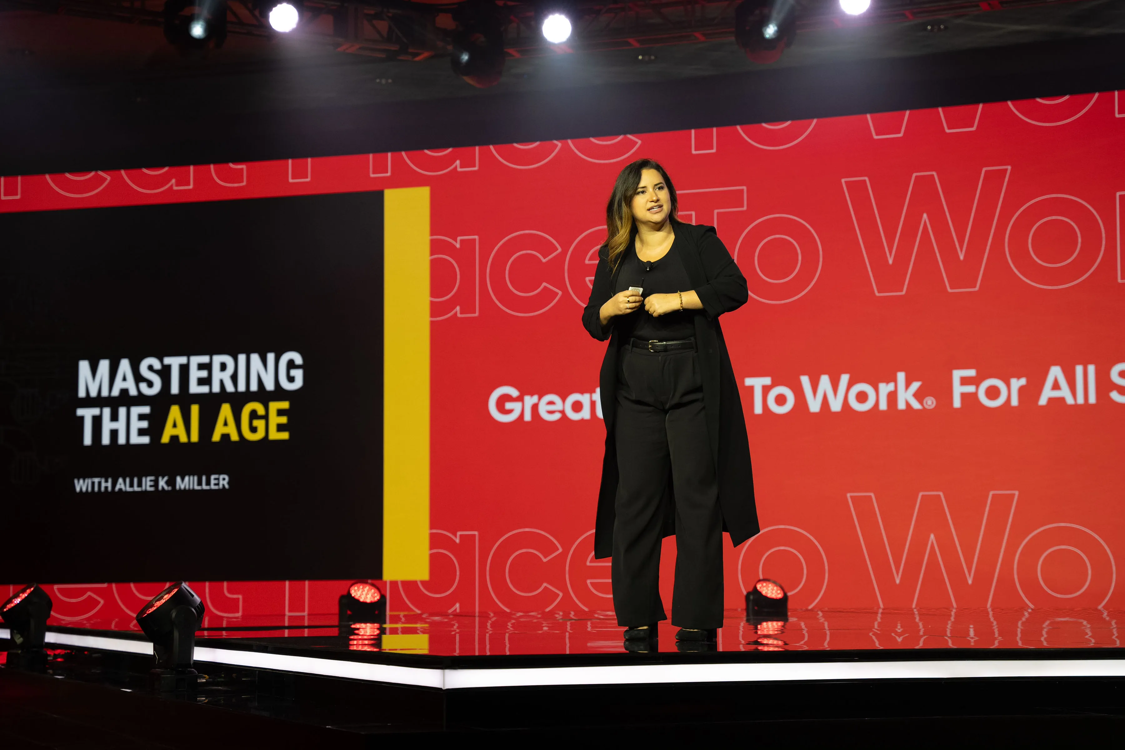 2026 年人工智能业务弹性和勇气的高信任领导力战略