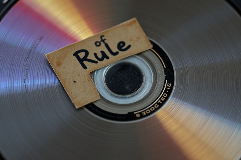 AliExpress 的复制 PS2 光盘，显示 DVDR 表面贴纸